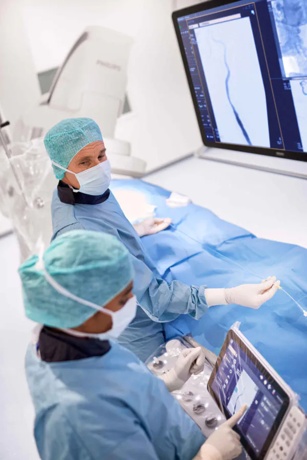 Philips Azurion Hemodinâmica - 12